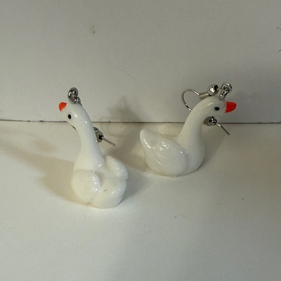 Charming White Duck Earrings - Picture 2 of 2